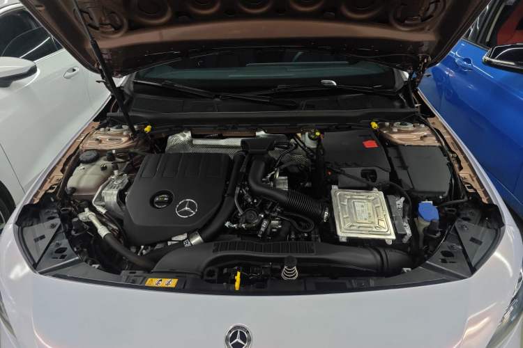 Used Mercedes-Benz A-Class 2022 Second Facelift A 200 L Sport Sedan Fashion Version Engine Bay