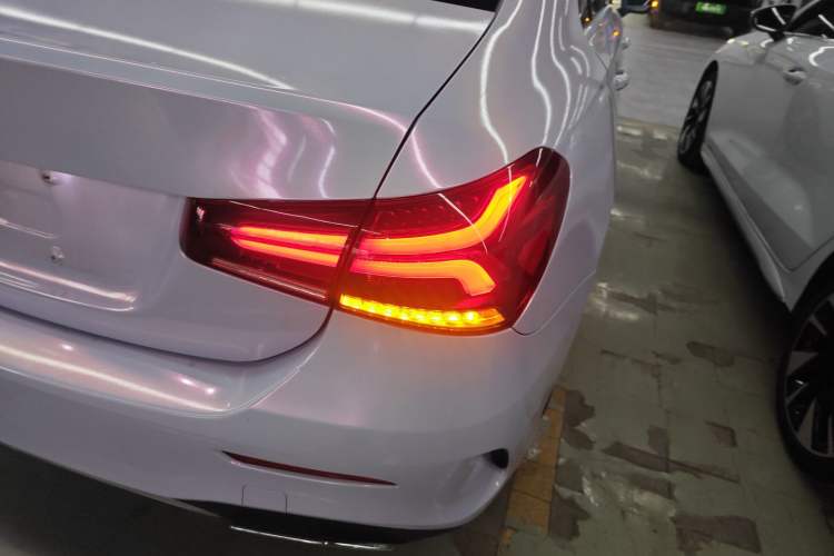 Used Mercedes-Benz A-Class 2022 Second Facelift A 200 L Sport Sedan Fashion Version Exterior 3