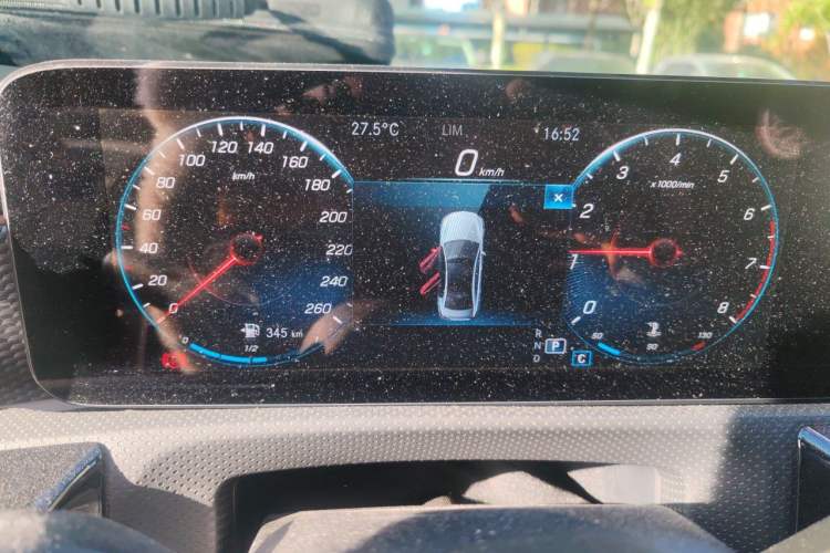 Used Mercedes-Benz A-Class 2022 Revised Version A 200 L Sport Sedan Fashionable Style Instrument Cluster