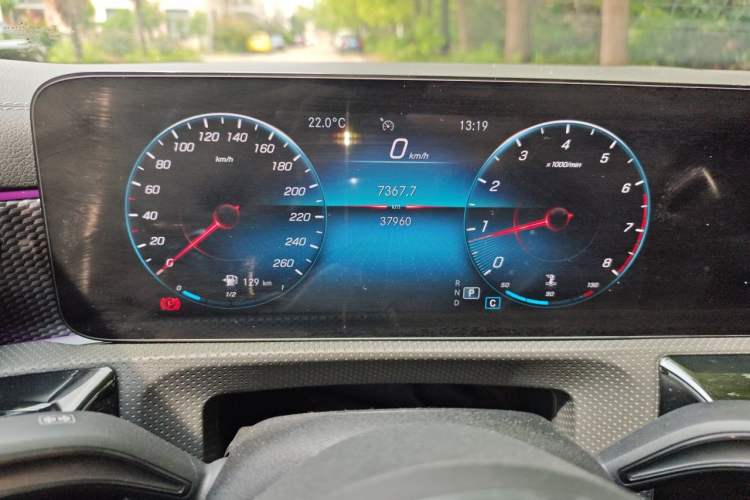 Used Mercedes-Benz A-Class 2022 Restyled A 200 L Sport Sedan Fashion Version Odometer Close Up