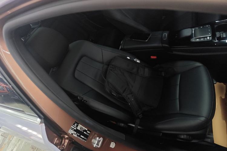 Used Mercedes-Benz A-Class 2022 Second Facelift A 200 L Sport Sedan Fashion Version Right Front Seat