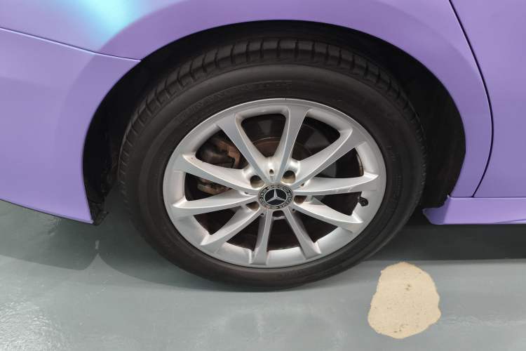 Used Mercedes-Benz A-Class 2022 A 200 L Sport Sedan Fashion Model Right Rear Wheel Hub