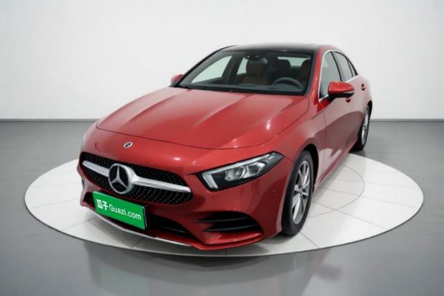 Mercedes-Benz A-Class 2022 A 200 L Sport Sedan Dynamic Model مستعملة
