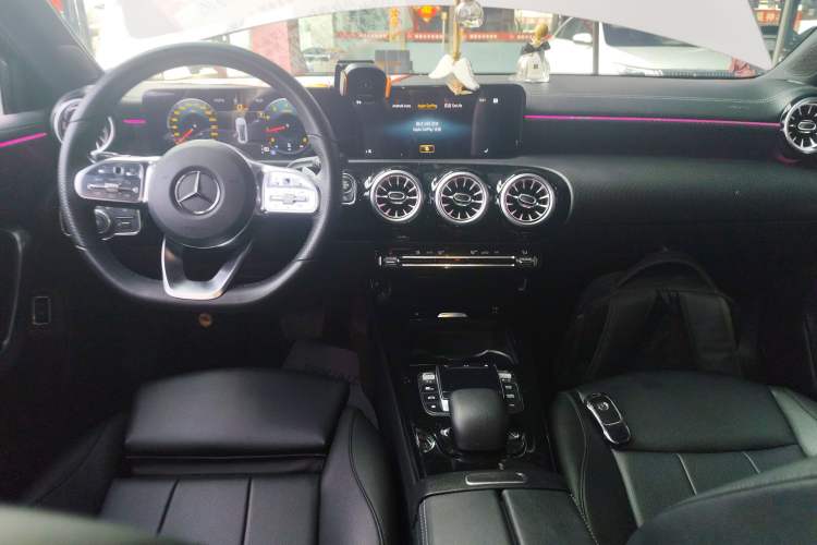 Used Mercedes-Benz A-Class 2022 Restyled A 200 L Sport Sedan Fashion Version Audio And AC Panel