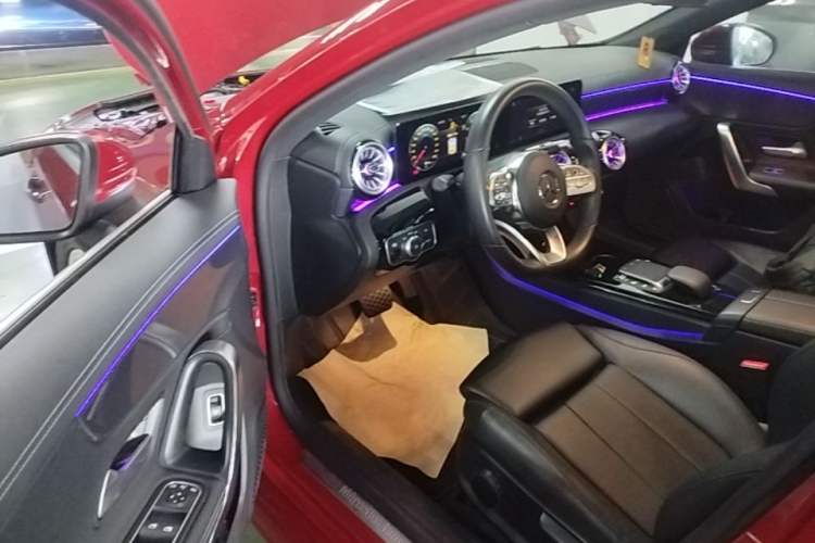 Used Mercedes-Benz A-Class 2022 Restyled A 200 L Sport Sedan Fashion Version Driver Seat