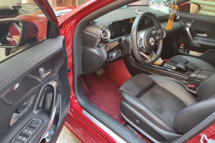 Used Mercedes-Benz A-Class 2022 Revised Version A 200 L Sport Sedan Fashionable Style Driver Seat