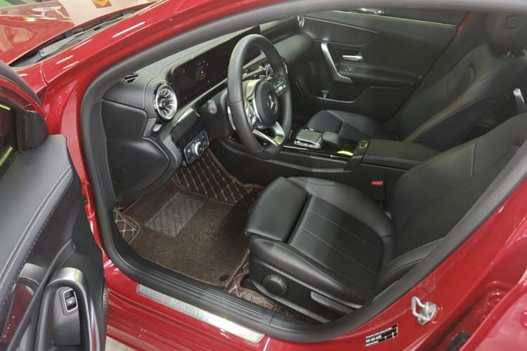 Used Mercedes-Benz A-Class 2022 Restyled A 200 L Sport Sedan Fashion Version Driver Seat