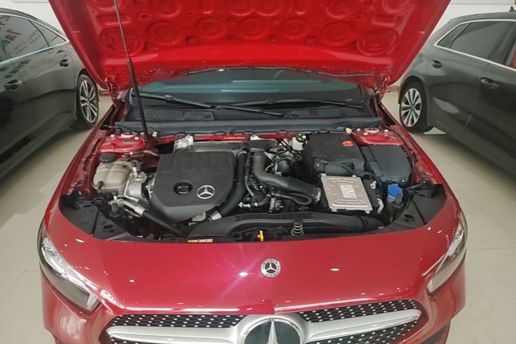 Used Mercedes-Benz A-Class 2022 Second Facelift A 200 L Sport Sedan Fashion Version Engine Bay
