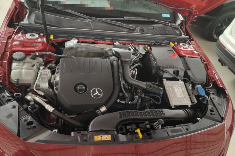 Used Mercedes-Benz A-Class 2022 Revised Version A 200 L Sport Sedan Fashionable Style Engine Bay