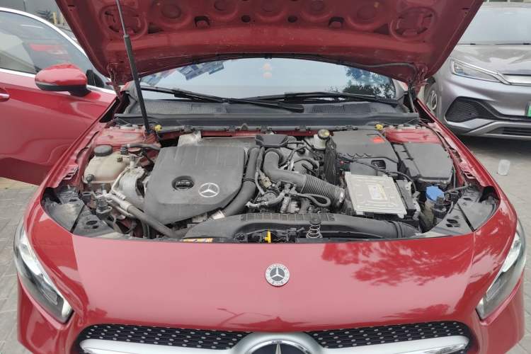 Used Mercedes-Benz A-Class 2022 Revised Version A 200 L Sport Sedan Fashionable Style Engine Bay