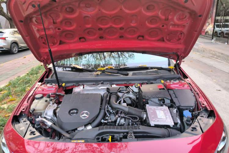 Used Mercedes-Benz A-Class 2022 Second Facelift A 200 L Sport Sedan Fashion Version Engine Bay