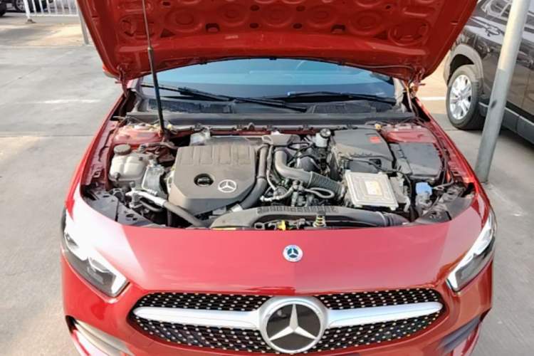 Used Mercedes-Benz A-Class 2022 Second Facelift A 200 L Sport Sedan Fashion Version Engine Bay