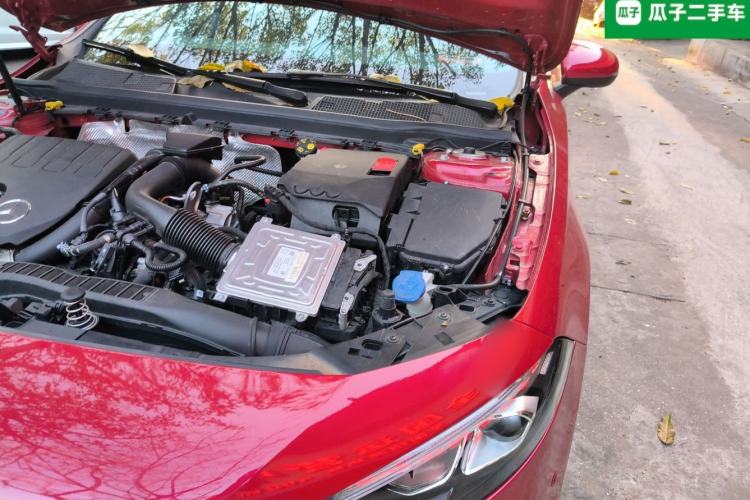 Used Mercedes-Benz A-Class 2022 Second Facelift A 200 L Sport Sedan Fashion Version Engine Bay Left