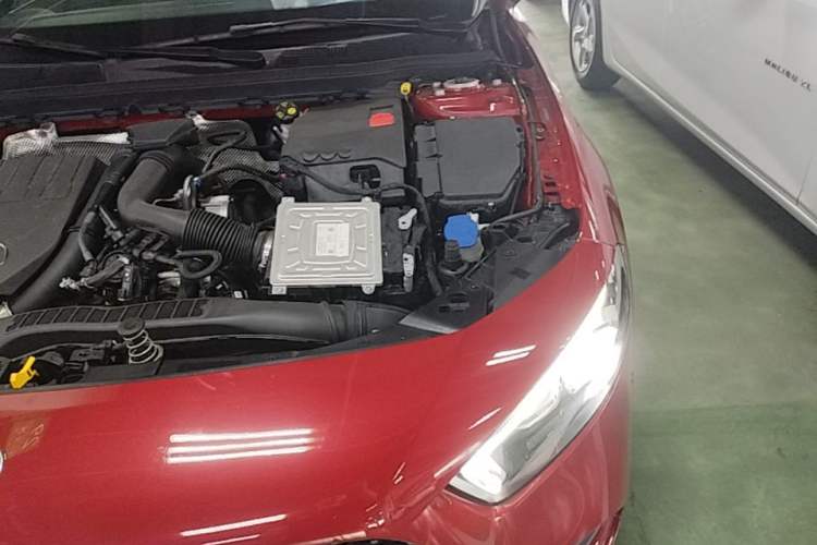 Used Mercedes-Benz A-Class 2022 Restyled A 200 L Sport Sedan Fashion Version Engine Bay Left