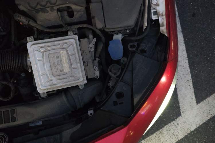 Used Mercedes-Benz A-Class 2022 A 200 L Sport Sedan Dynamic Model Engine Bay Left