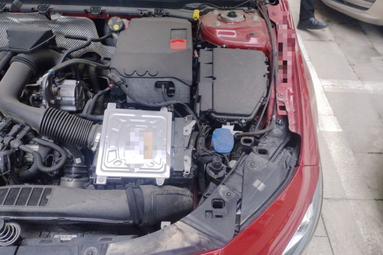 Used Mercedes-Benz A-Class 2022 Second Facelift A 200 L Sport Sedan Fashion Version Engine Bay Left