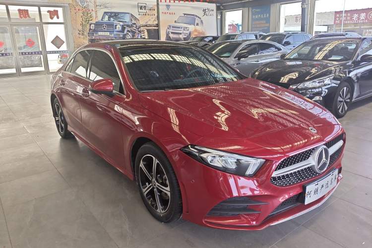 Used Mercedes-Benz A-Class 2022 Second Facelift A 200 L Sport Sedan Fashion Version Exterior 1