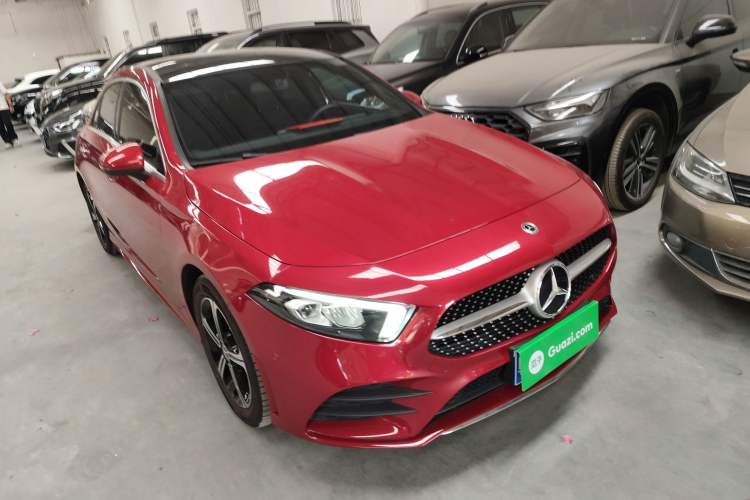 Used Mercedes-Benz A-Class 2022 Revised Version A 200 L Sport Sedan Fashionable Style Exterior 2