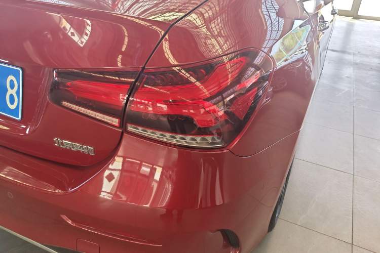 Used Mercedes-Benz A-Class 2022 Second Facelift A 200 L Sport Sedan Fashion Version Exterior 3