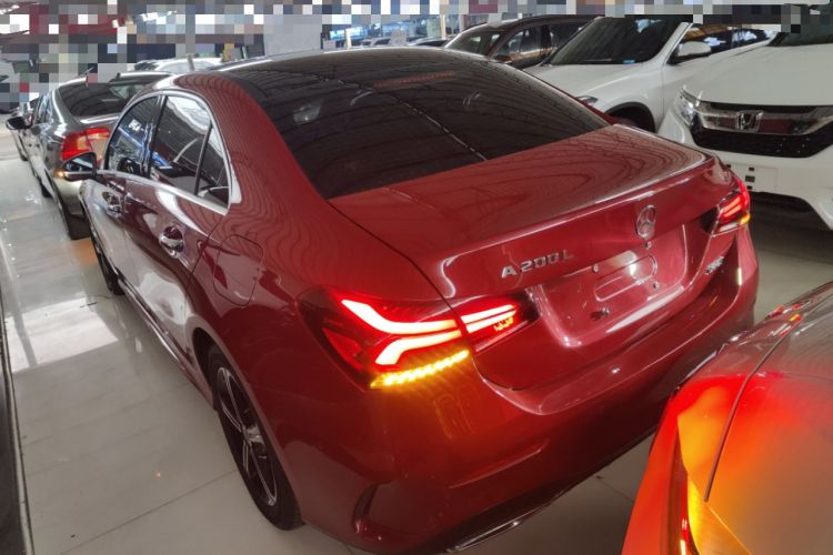 Used Mercedes-Benz A-Class 2022 Revised Version A 200 L Sport Sedan Fashionable Style Exterior 3