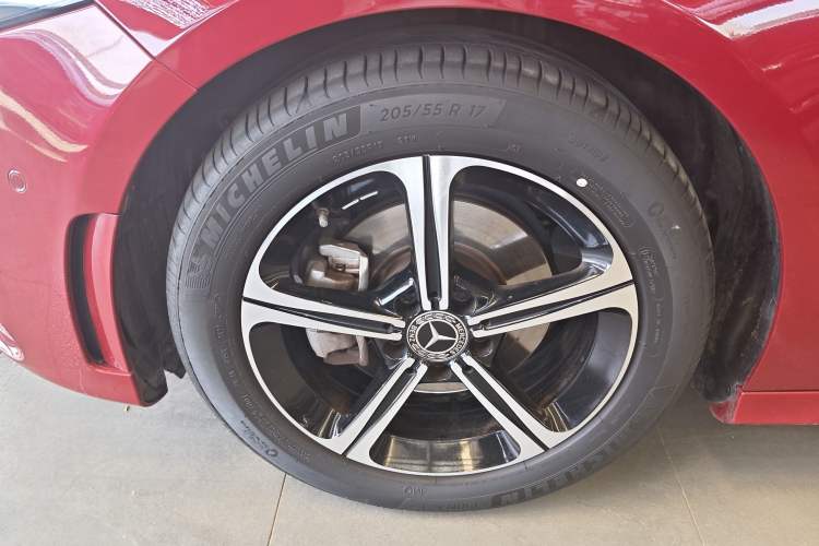 Used Mercedes-Benz A-Class 2022 Second Facelift A 200 L Sport Sedan Fashion Version Exterior 4