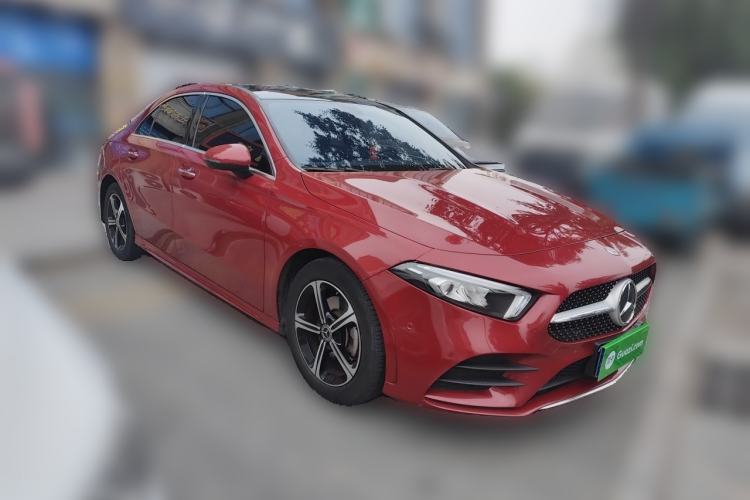 Used Mercedes-Benz A-Class 2022 Revised Version A 200 L Sport Sedan Fashionable Style Front Right 45 Deg