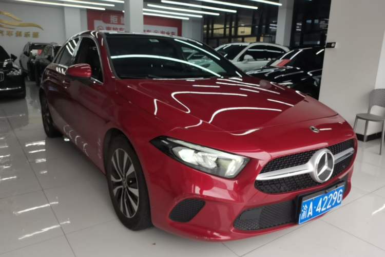 Used Mercedes-Benz A-Class 2022 A 200 Dynamic Edition Front Right 45 Deg