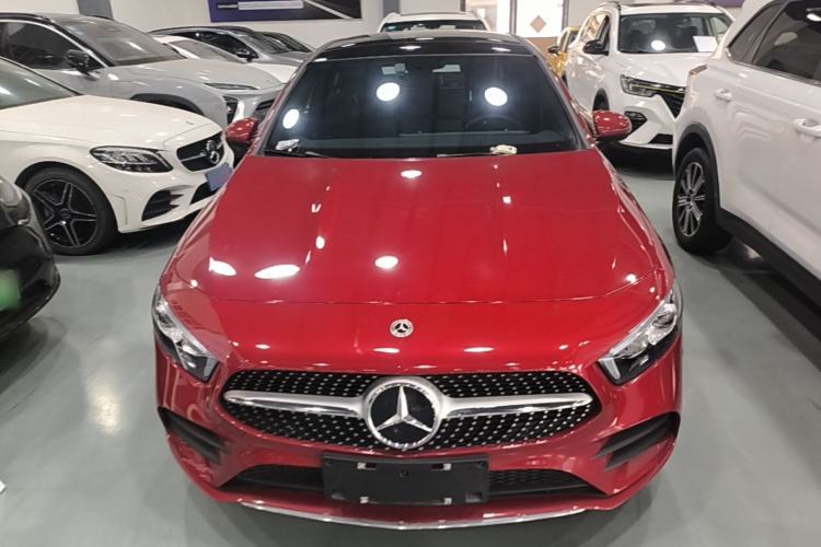 Used Mercedes-Benz A-Class 2022 Revised Version A 200 L Sport Sedan Fashionable Style Front
