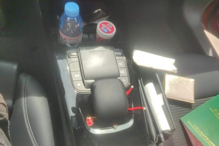 Used Mercedes-Benz A-Class 2022 A 200 Dynamic Edition Gear Lever
