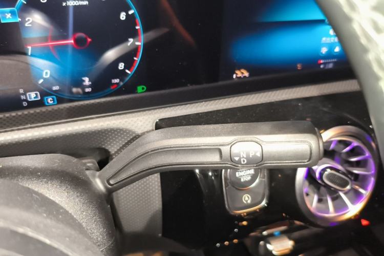 Used Mercedes-Benz A-Class 2022 Restyled A 200 L Sport Sedan Fashion Version Gear Lever