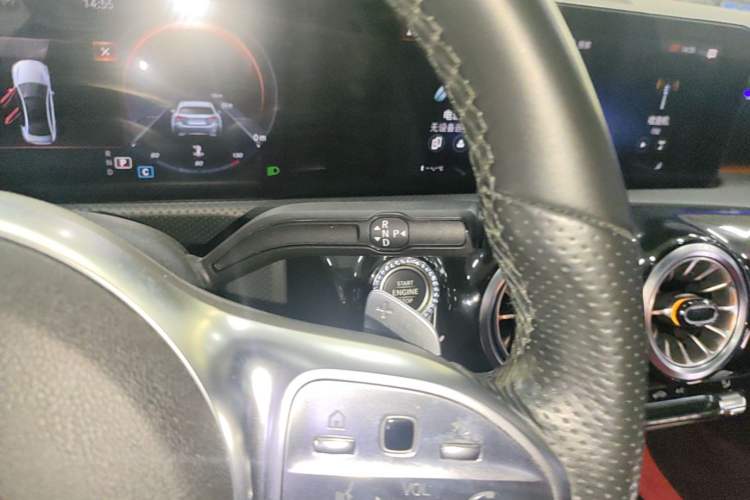 Used Mercedes-Benz A-Class 2022 Restyled A 200 L Sport Sedan Fashion Version Gear Lever