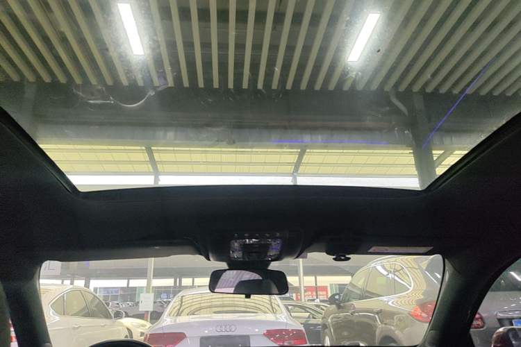 Used Mercedes-Benz A-Class 2022 Restyled A 200 L Sport Sedan Fashion Version Headliner