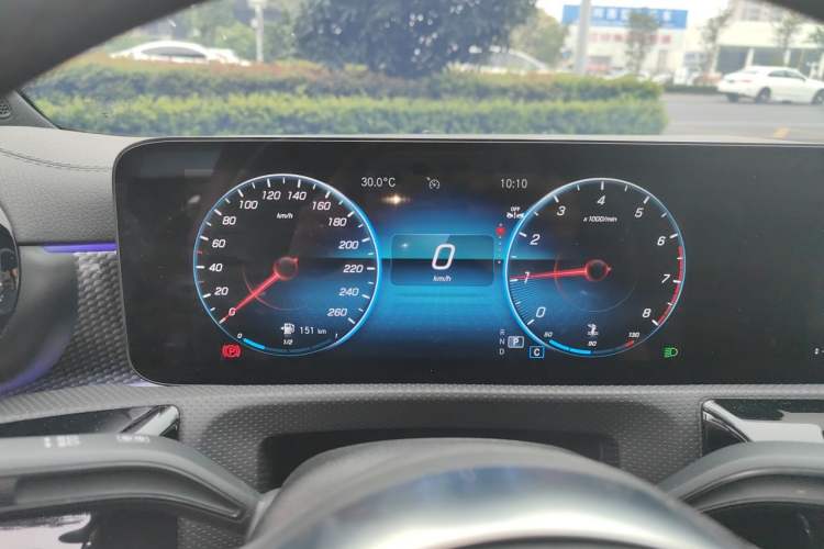 Used Mercedes-Benz A-Class 2022 Revised Version A 200 L Sport Sedan Fashionable Style Instrument Cluster