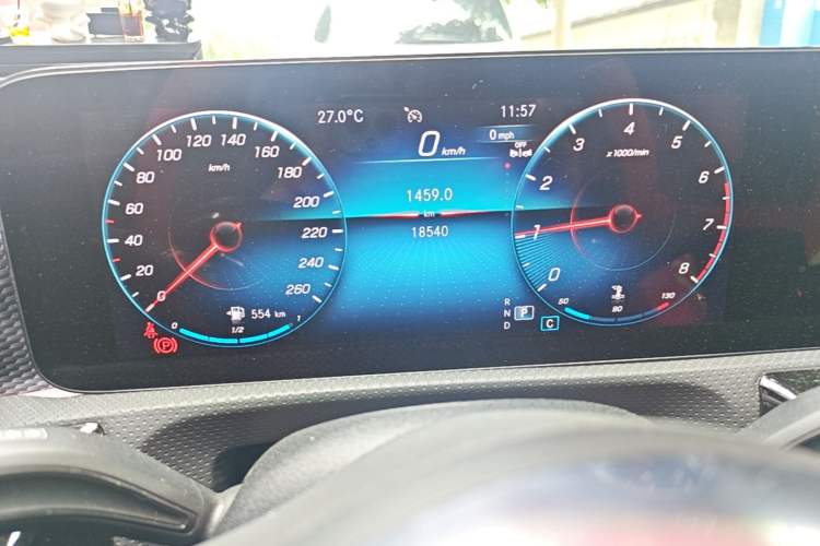 Used Mercedes-Benz A-Class 2022 Revised Version A 200 L Sport Sedan Fashionable Style Instrument Cluster
