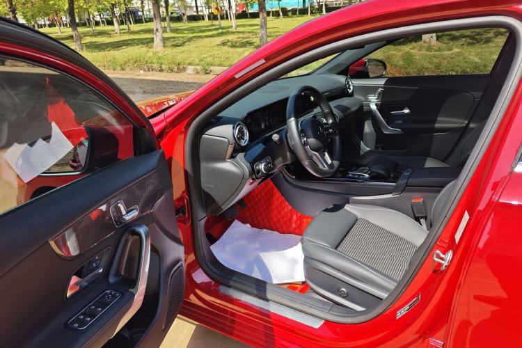 Used Mercedes-Benz A-Class 2022 Second Facelift A 200 Fashion Version Interior 1