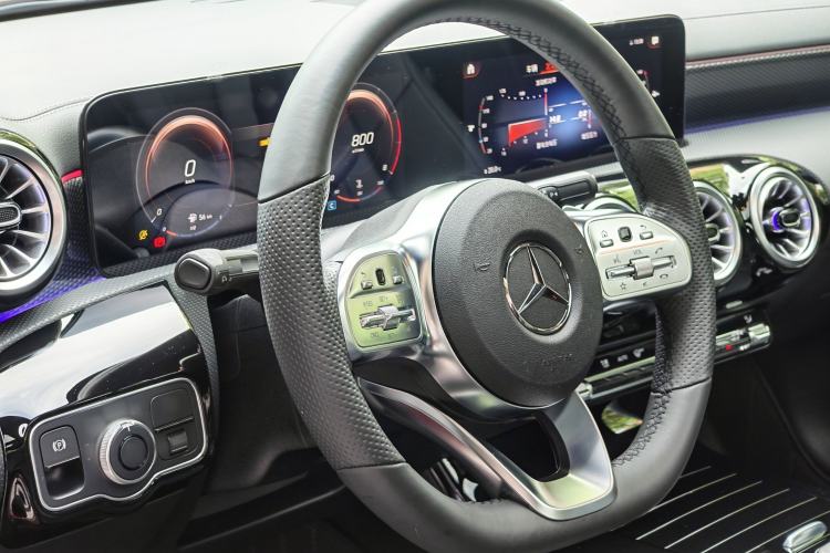 Used Mercedes-Benz A-Class 2022 Restyled A 200 L Sport Sedan Fashion Version Interior 1