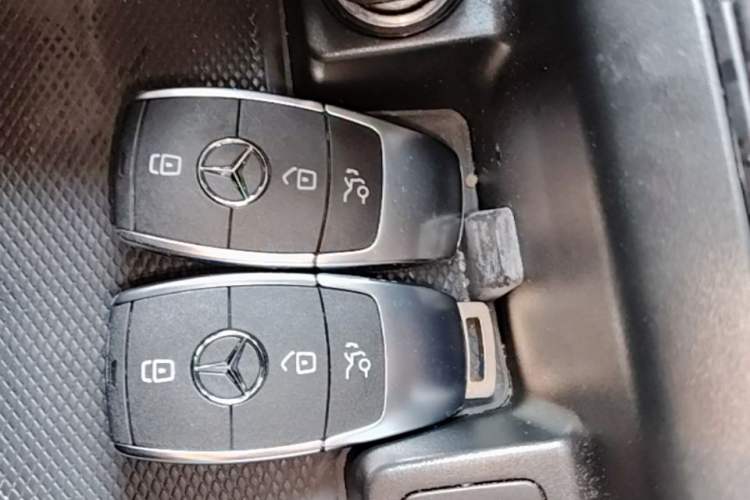 Used Mercedes-Benz A-Class 2022 Second Facelift A 200 L Sport Sedan Fashion Version Interior 1