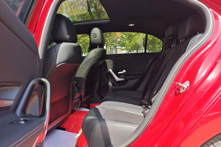 Used Mercedes-Benz A-Class 2022 Second Facelift A 200 Fashion Version Interior 3
