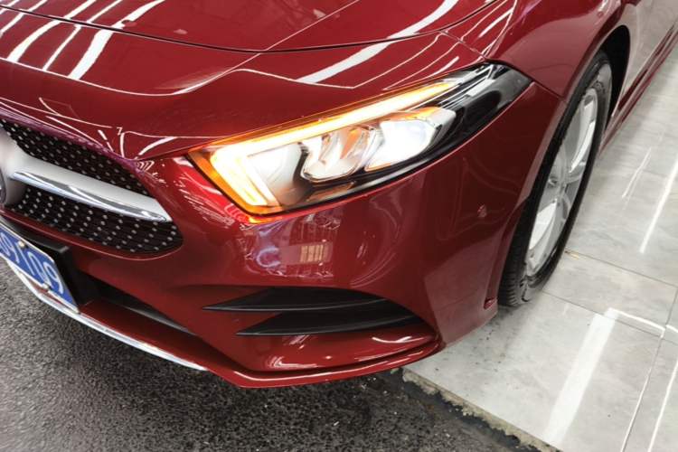 Used Mercedes-Benz A-Class 2022 Restyled A 200 L Sport Sedan Fashion Version Left Front Headlight