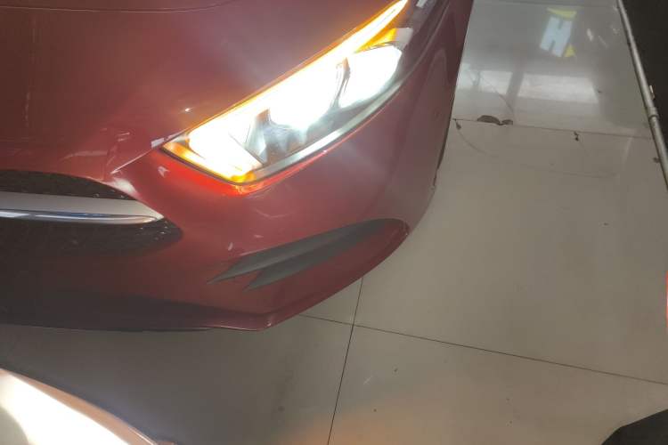 Used Mercedes-Benz A-Class 2022 Revised Version A 200 L Sport Sedan Fashionable Style Left Front Headlight