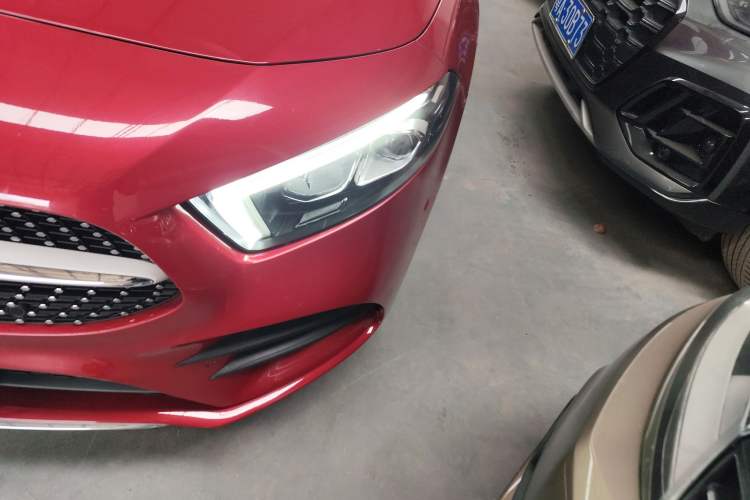 Used Mercedes-Benz A-Class 2022 Revised Version A 200 L Sport Sedan Fashionable Style Left Front Headlight
