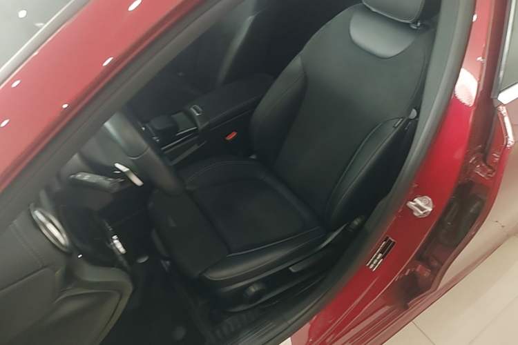 Used Mercedes-Benz A-Class 2022 Second Facelift A 200 L Sport Sedan Fashion Version Left Front Seat