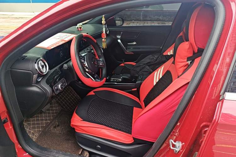 Used Mercedes-Benz A-Class 2022 Revised Version A 200 L Sport Sedan Fashionable Style Left Front Seat
