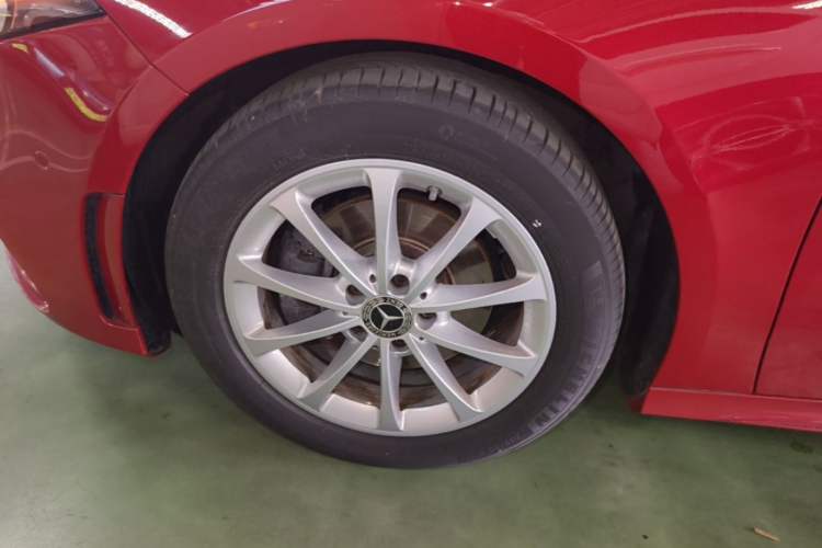 Used Mercedes-Benz A-Class 2022 Restyled A 200 L Sport Sedan Fashion Version Left Front Wheel Hub