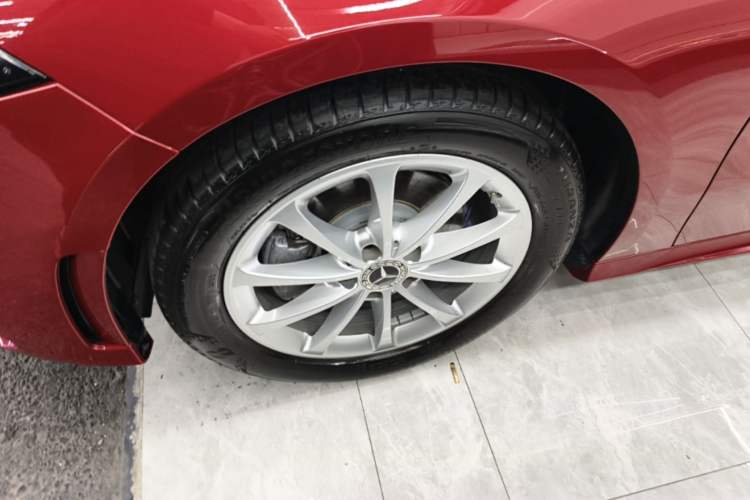 Used Mercedes-Benz A-Class 2022 Restyled A 200 L Sport Sedan Fashion Version Left Front Wheel Hub