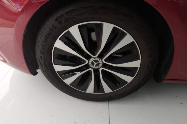 Used Mercedes-Benz A-Class 2022 A 200 Dynamic Edition Left Front Wheel Hub