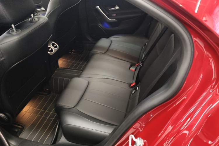 Used Mercedes-Benz A-Class 2022 Restyled A 200 L Sport Sedan Fashion Version Left Rear Seat