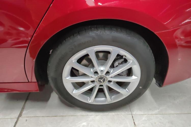 Used Mercedes-Benz A-Class 2022 Restyled A 200 L Sport Sedan Fashion Version Left Rear Wheel Hub