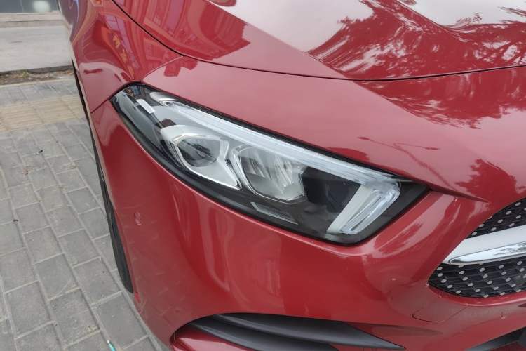 Used Mercedes-Benz A-Class 2022 Revised Version A 200 L Sport Sedan Fashionable Style Right Front Headlight