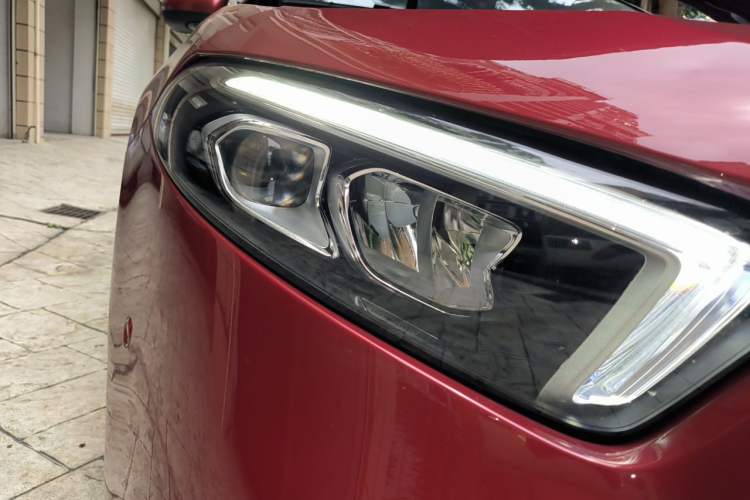 Used Mercedes-Benz A-Class 2022 A 200 L Sport Sedan Fashion Model Right Front Headlight